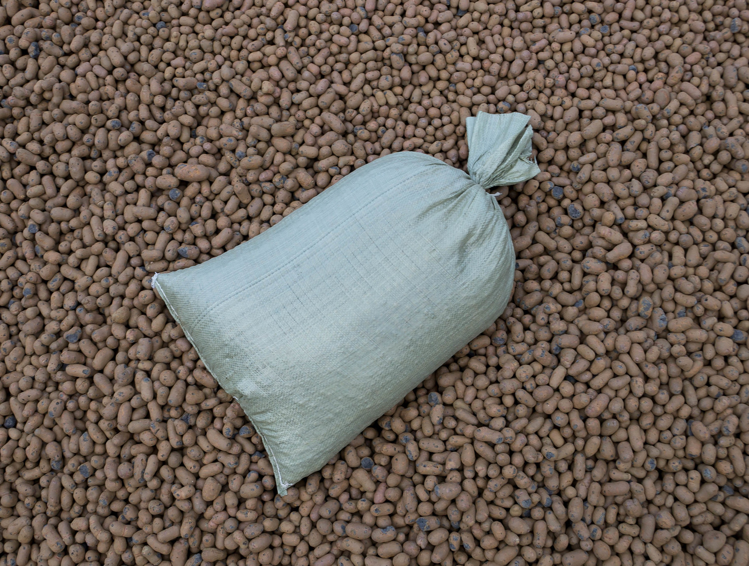 <span style="font-weight: bold;">Керамзит 5-10, 40 л.</span>